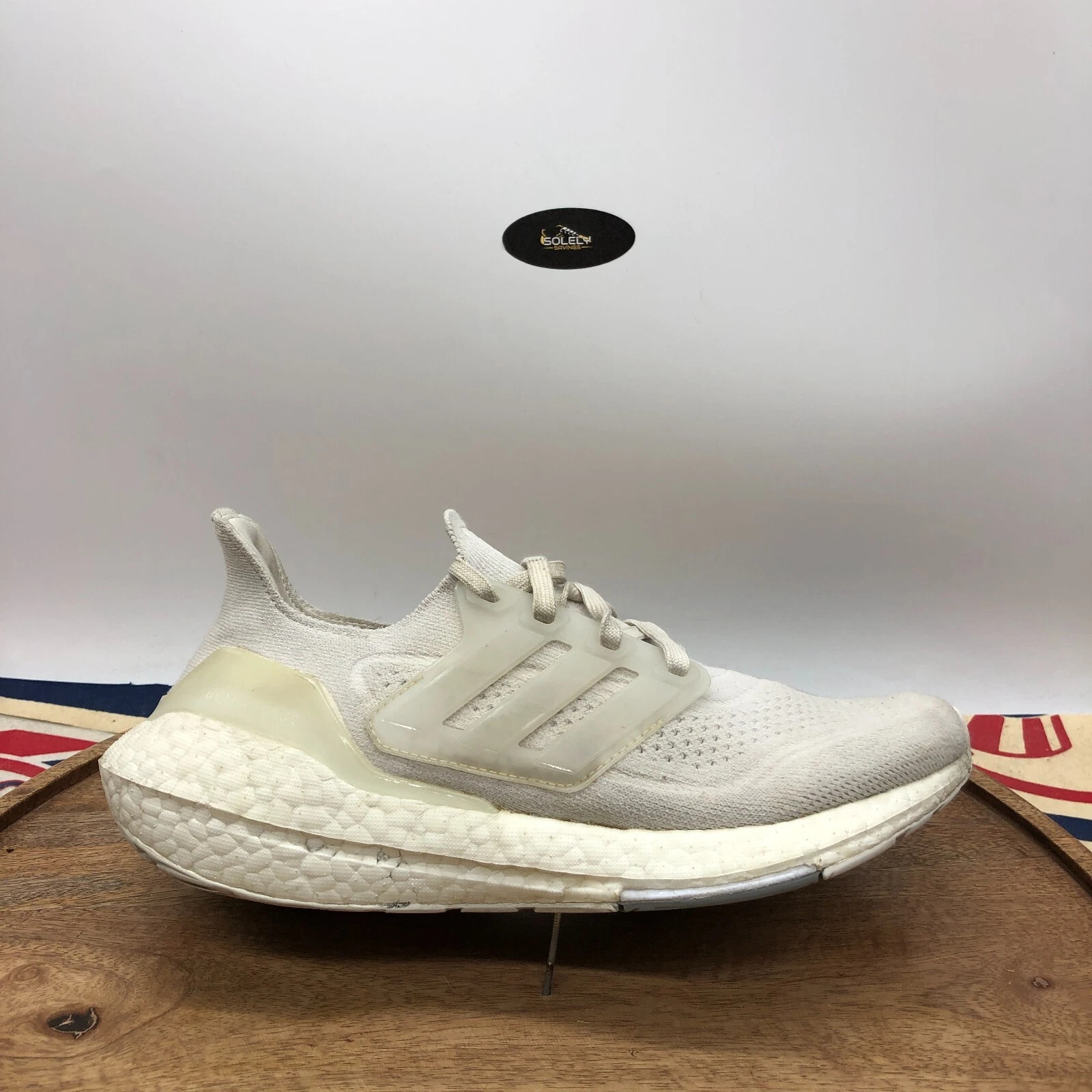 Sneaker Adidas UltraBoost 21 Primeknit triple bianche FY5391 taglia 6Y donna 7