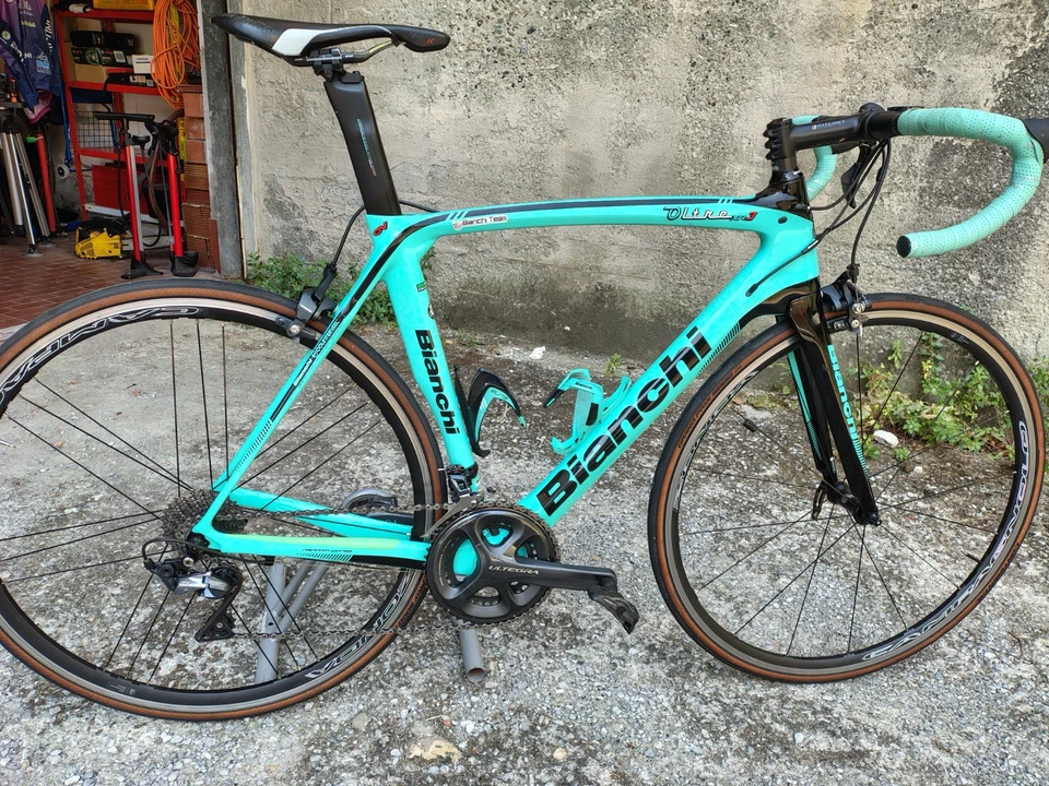 Bianchi Oltre XR3, foto 1 di 5