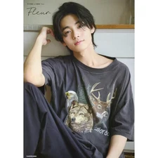 Yuyo Inouchi 1st photo book Fleur [Hardcover]