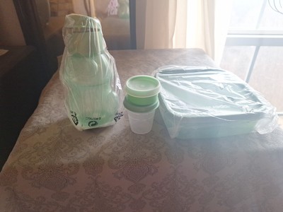 Tupperware Snack Set