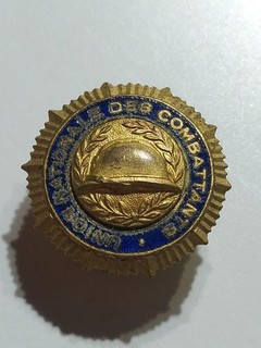 Bouton de col "Union nationale des combattants "15mm .
