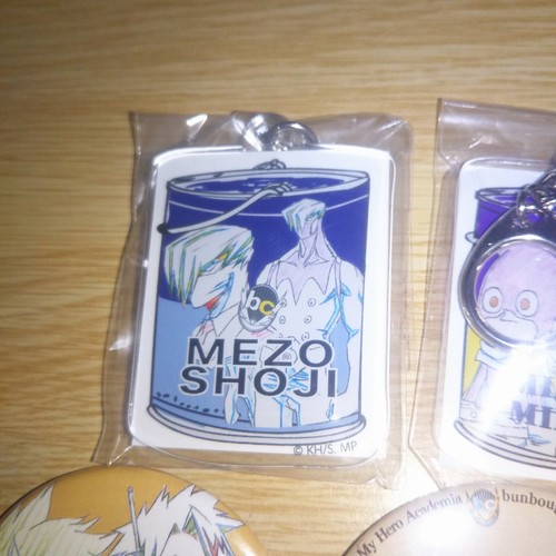 A73641 My Hero Academia x BunbouguCafe Acrylic keychain Can badge Goods set - Picture 8 of 11