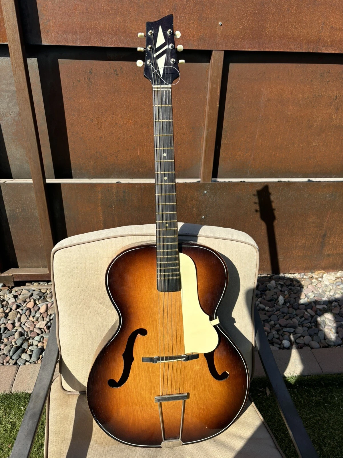 Picture 3 of 4