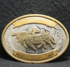 WK15122 SWEET VINTAGE 1970s BULL DOGGING COWBOY WRANGLING BULL BELT BUCKLE