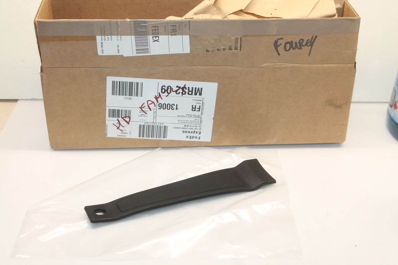 Console de reservoir Harley Davidson FLSB protection anti rayure en acier d origine reference 61400484