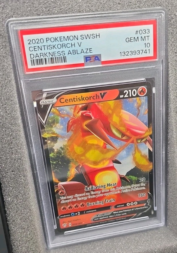POKEMON CARD CENTISKORCH V ULTRA RARE 33 DARKNESS ABLAZE GRADED PSA 10 GEM MINT view 3