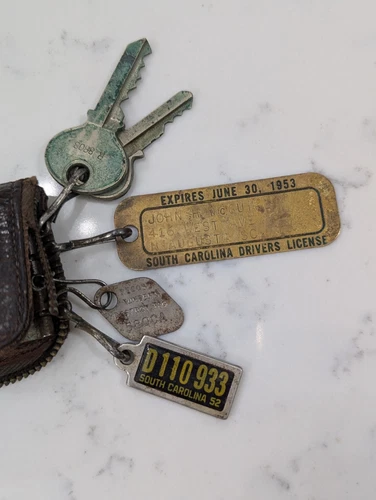Vintage 1953 Brass South Carolina Drivers License N. Augusta SC Disabled Vet Tag - Imagen 1 de 11