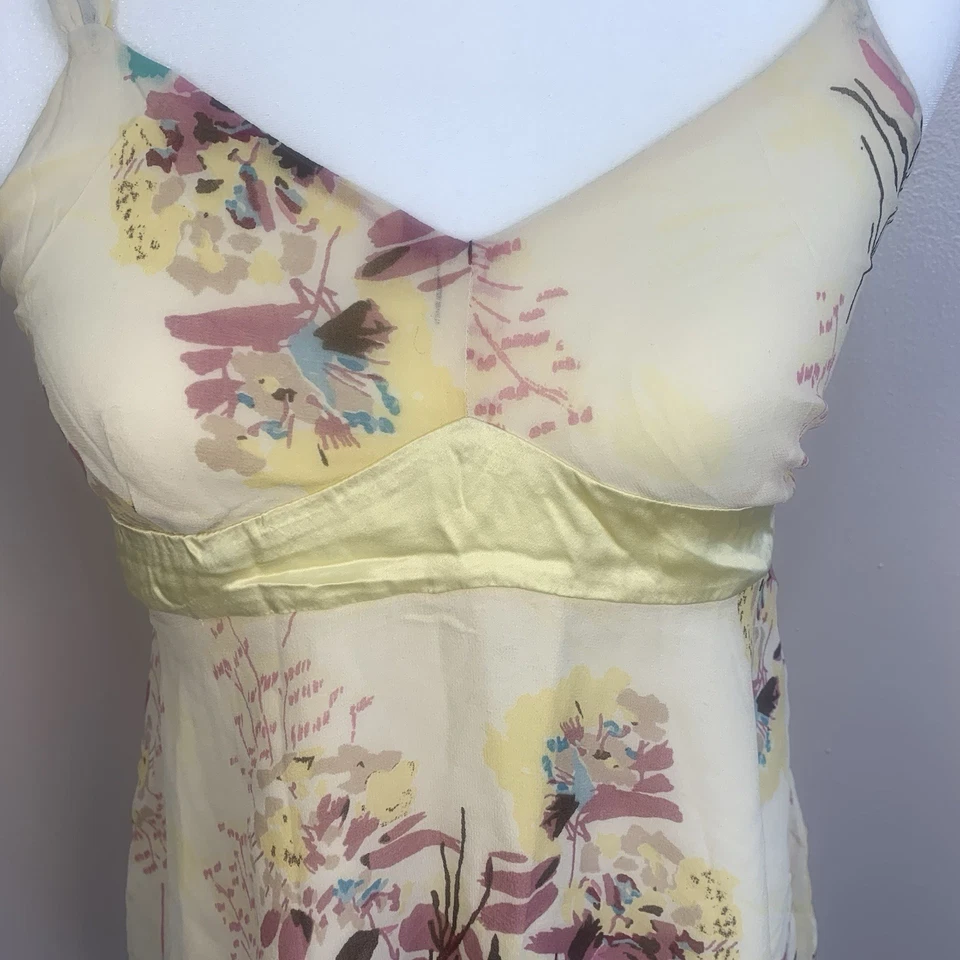 复古 Y2K GAP 100% 真丝丝带前流娃娃迷彩上衣,尺寸 2 多 — 第 2/4 张图片