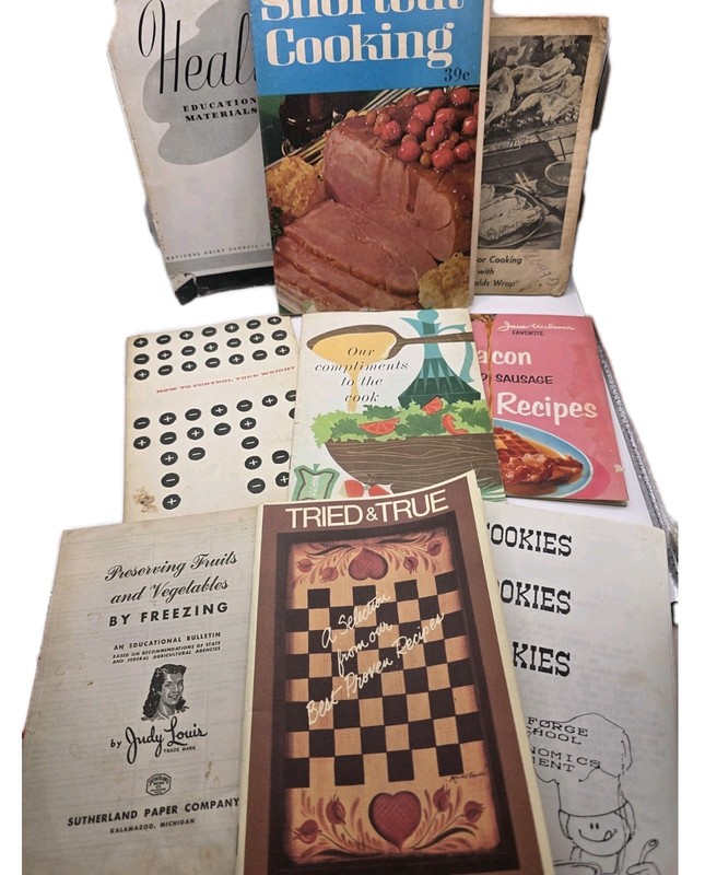 Lot Of 9 Vintage Cooking Pamphlets & Cookbooks