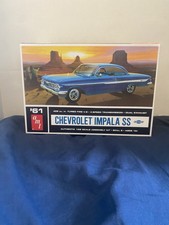 AMT 1961 Chevrolet Impala SS 1:25 Plastic Model Kit Unassembled AMT-1013/12