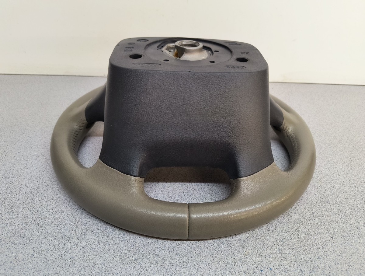 2001 2002 2003 2004 2005 2006 2007 Volvo XC70 V70 Steering Wheel