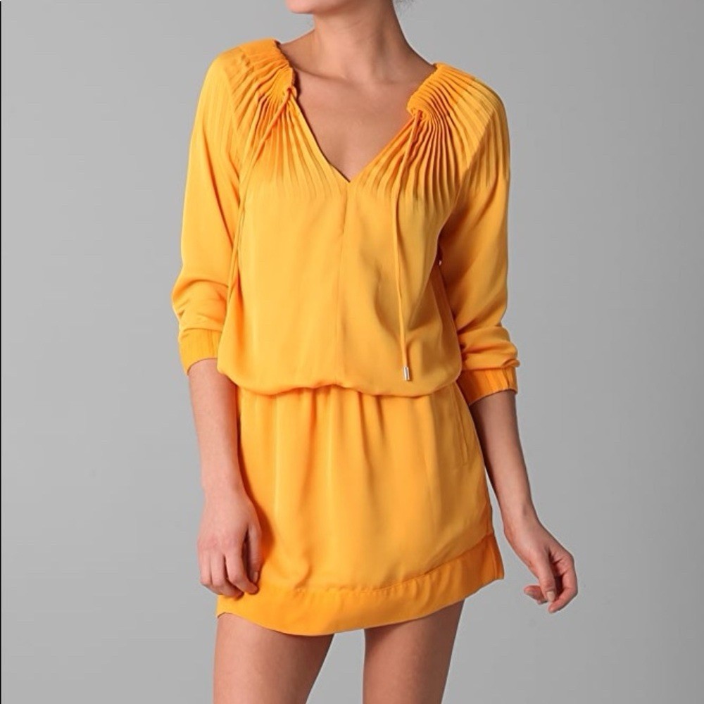 Diane von Furstenberg Silk Mikino Dress Size 6 Yellow Marigold Pleated DVF