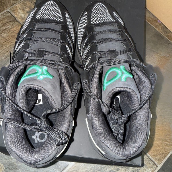 Talla 13 - Nike KD 18 Paquete Etiqueta Negra 5