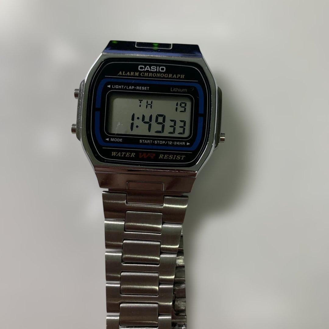 Casio Retro Digital Watch for Men and Women - Vintage Style