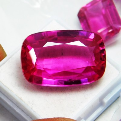 Natural Pink Ruby 38.80 Ct Cushion IGL Zerstreute Edelstein Mogok