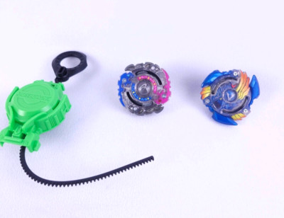 Beyblade Burst Evolution Hasbro Phantazus P2 + Victory Valtryek V2 W/Launcher