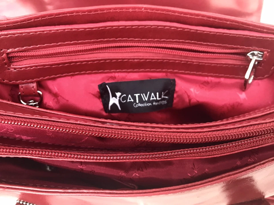 QUALITY GENUINE CATWALK RED LEATHER CROSS BODY HANDBAG  BAG - Image 3 of 4