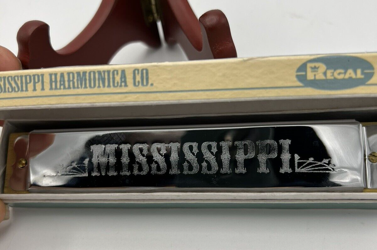 MISSISSIPPI HARMONICA CO. Regal Harmonica 96235 1992 Vintage With Box