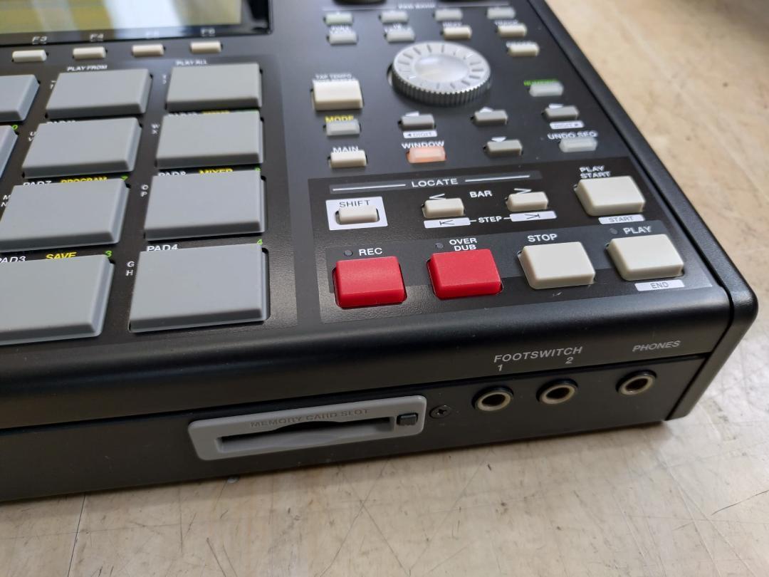 【ねん】AKAI professional MPC1000BK MINT AKAI professional MPC1000 BK Sampling Machine Sampler