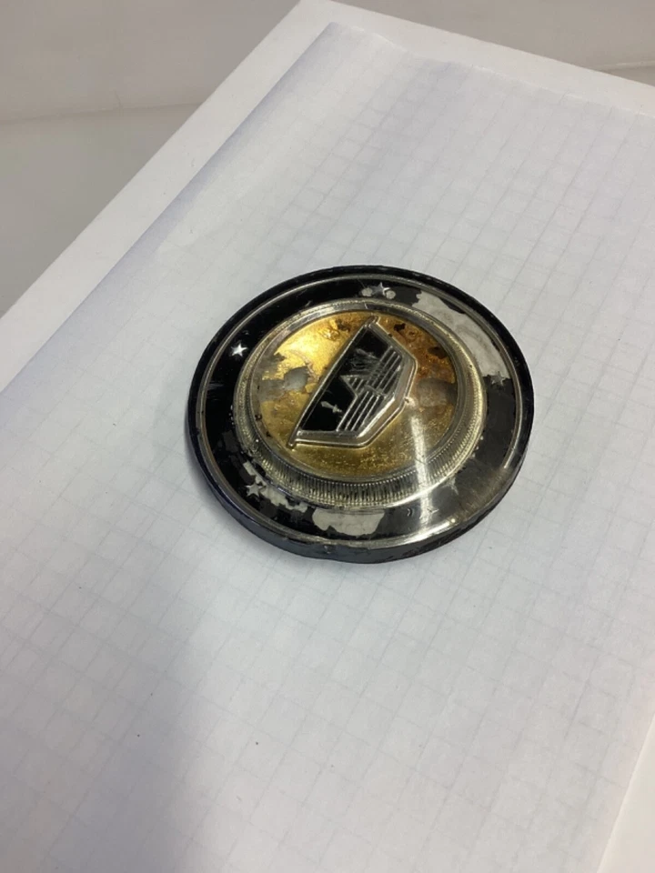 Ford Consul 1959 emblema de parrilla Foto 3 de 4