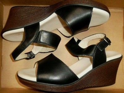 sas wedge shoes