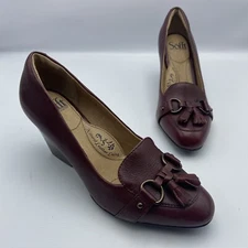 Sofft Women Red Leather Tassel Heel Shoe Size 7M Pre Owned