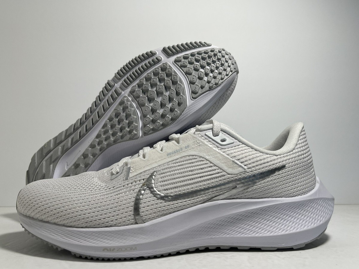 Nike AIR ZOOM PEGASUS40 27.0センチ Amazon.com | Nike Women's Aire Zoom Pegasus Low Top, Navy