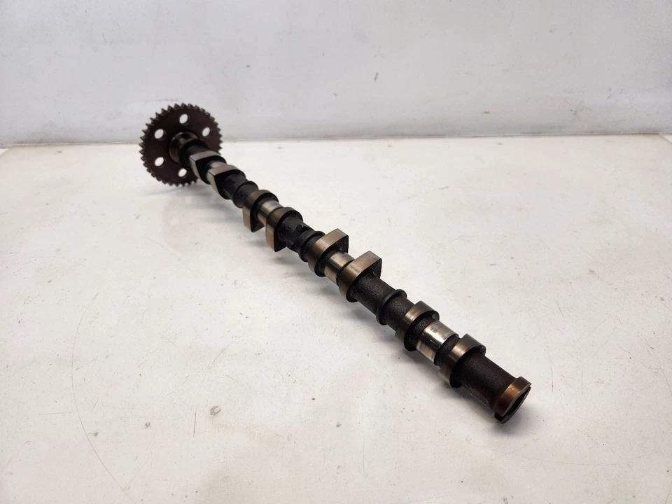 Árbol de levas Ford Focus 2010 (2,0 L/AT) con engranaje de distribución Foto 4 de 4