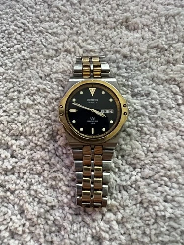 Vintage Seiko Sports 100 Men's Watch 8229-7019 Two-Tone SQ Bracelet NEW BATTERY