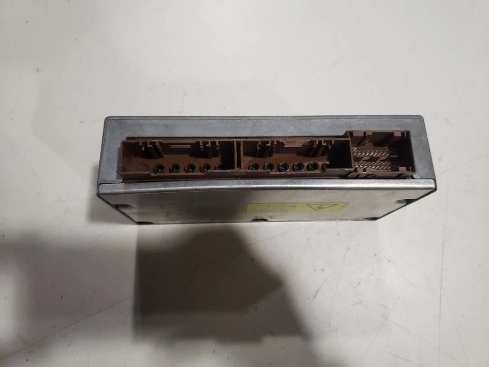 Módulo de controle SRS - 2004 BMW 745I E65 - FABRICANTE DE EQUIPAMENTO ORIGINAL 6950242 - Imagem 3 de 4