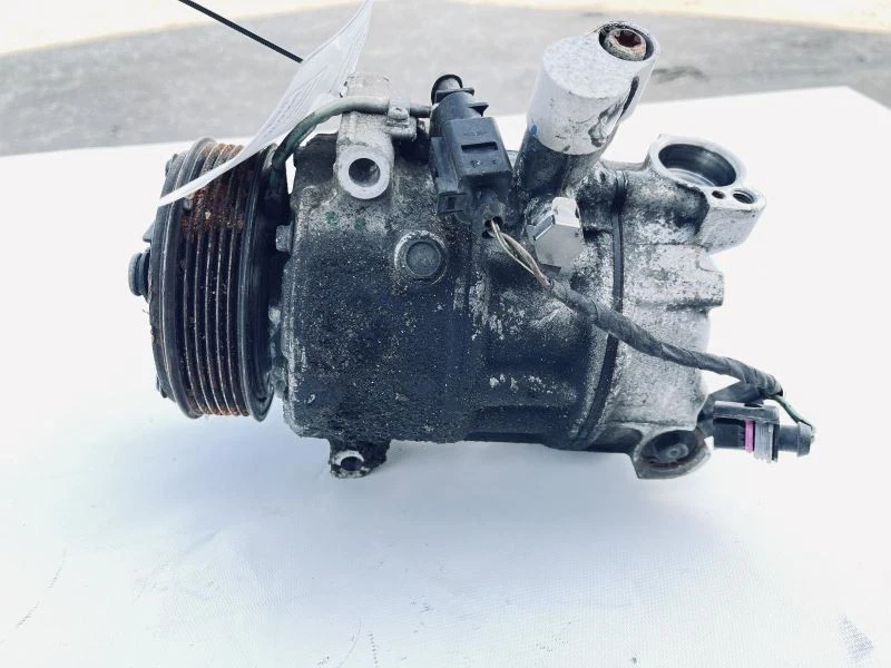 Volkswagen Passat 2016-2018 aire acondicionado compresor aire acondicionado Foto 2 de 4