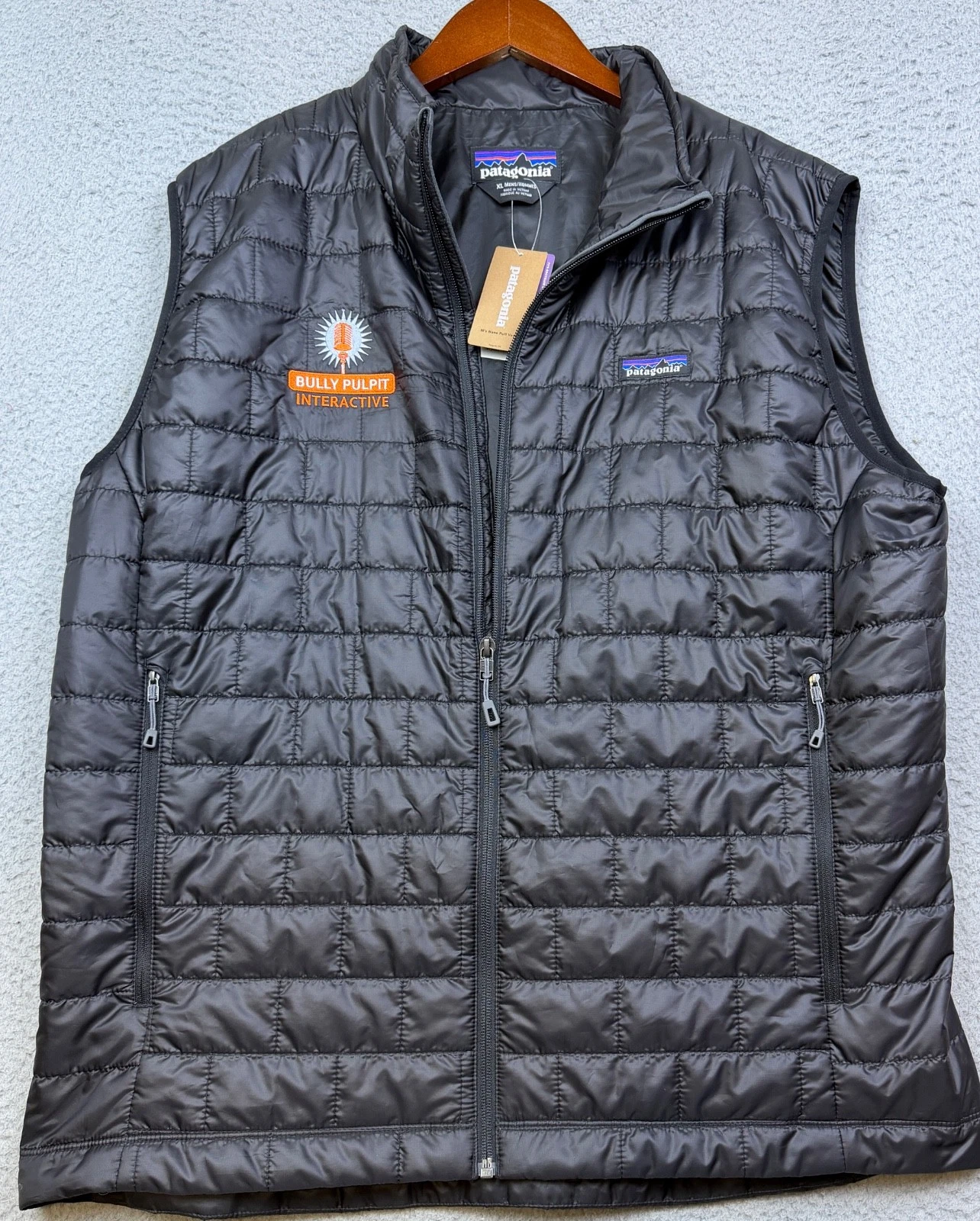 Patagonia Nano Puff Vest Mens XL Black Full Zip Quilted Insulated NWT