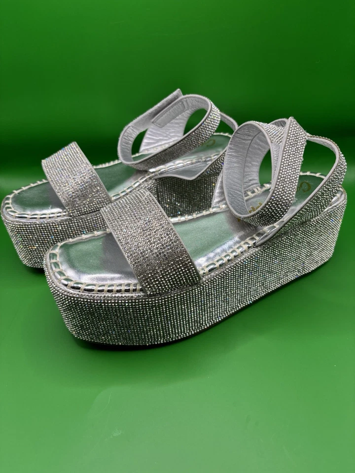 Sandalia Cape Robbin Yolande plataforma estrás para mujer talla 9 plateada Foto 2 de 4
