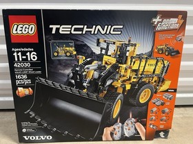 Lego Technic Volvo L350F *New -Shipped from US*
