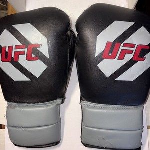 UFC Ultimate Fighting Championship Gloves Gray 14oz