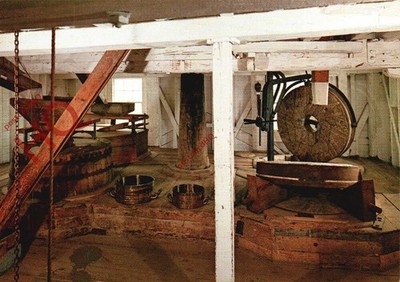 Ansichtskarte::Woodbridge Gezeitenmühle, der Steinboden [Richter]