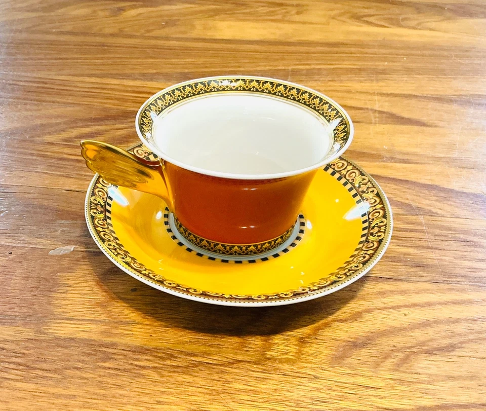 Rosenthal Versace "Medusa" taza de té de café rojo y platillo impresionante taza Versace Foto 2 de 4