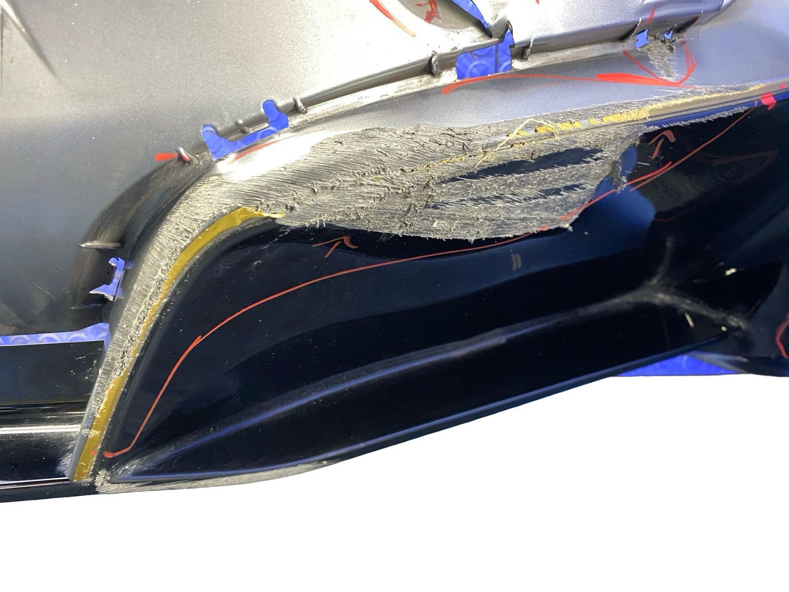 2014 - 2019 Bmw I8 Oem Rear Bumper Cover Shell Black *DAMAGE*