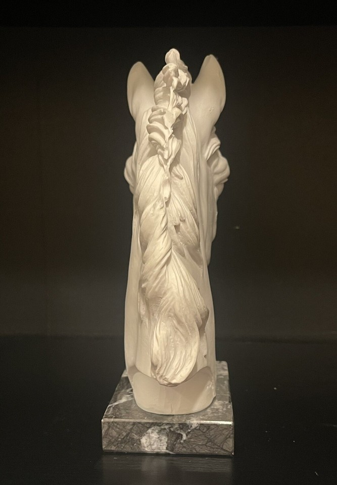 A Santini Sculpture. Made In Italy. Horse Head Bust Alabaster Resign