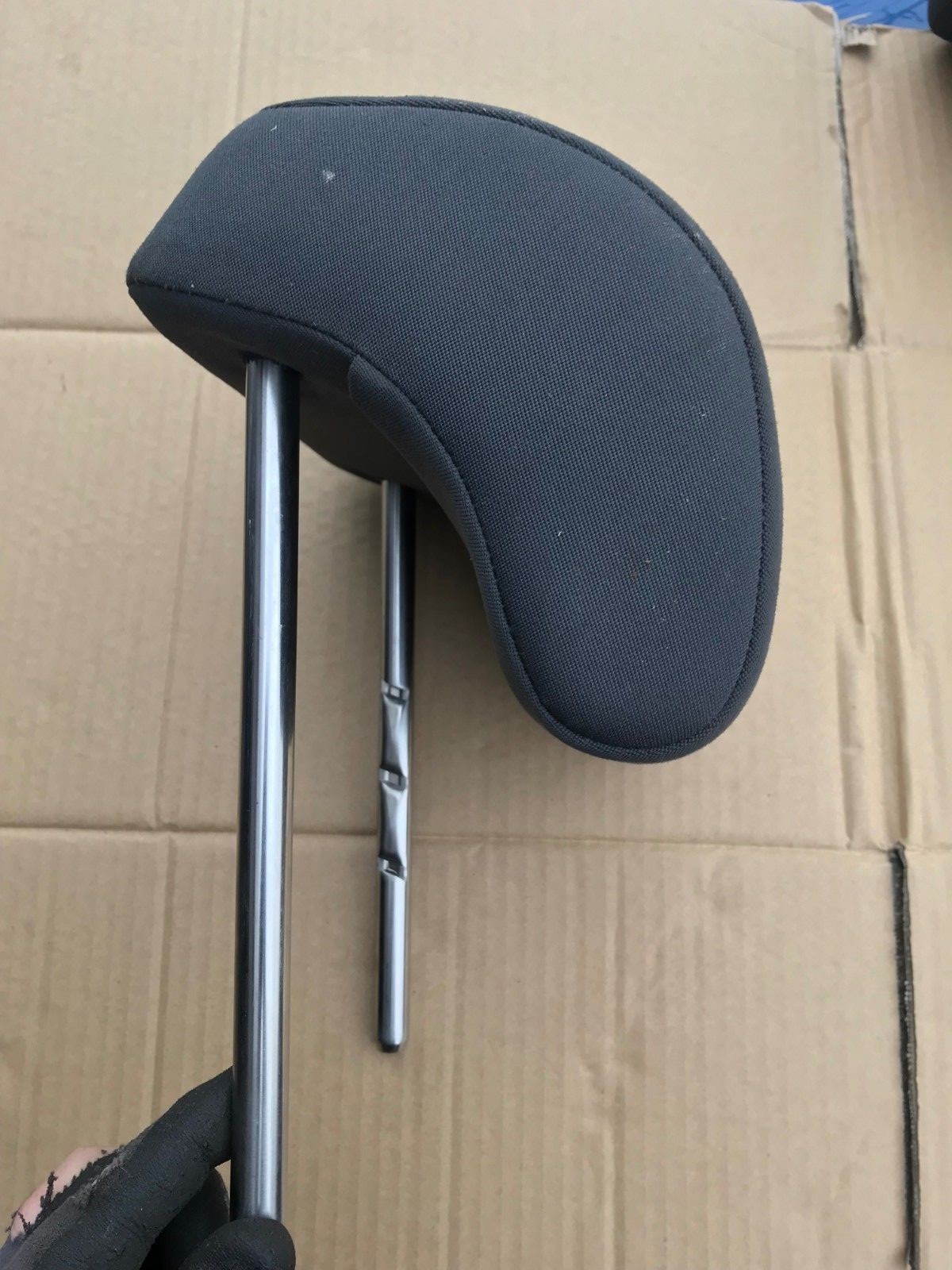VW GOLF MK5 GREY CLOTH REAR SEAT HEADREST eBay
