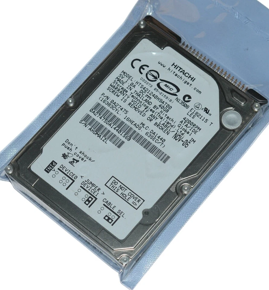 HTS421240H9AT00 MLC DA1440 Hitachi 40GB IDE 2.5 Hard Drive - Image 2 of 4