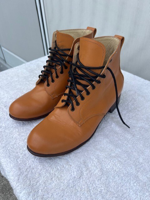 Javier Handmade Leather Boots Men\'s Size 11 Medium Plain Toe British Tan British-Tan-  main image 3