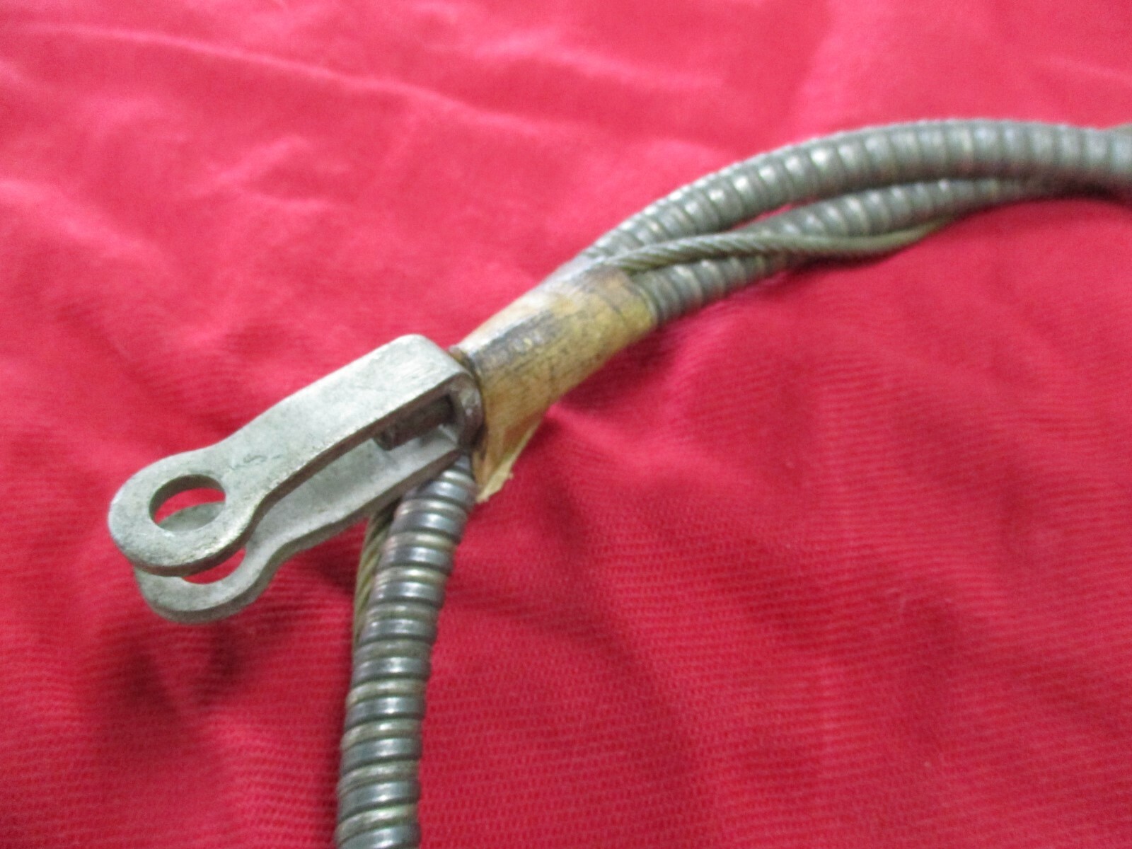 Rolls Royce Silver Shadow, Corniche,Bentley T1 front handbrake cable UG12341 NOS