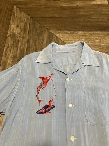 Camicia vintage anni 40 50 in rayon con colletto ad anello ricamato motivo pesca M/L - Foto 3 di 7