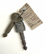Vintage Ford Dealer Original Key Set 2 Keys W Dealership Inventory Tag