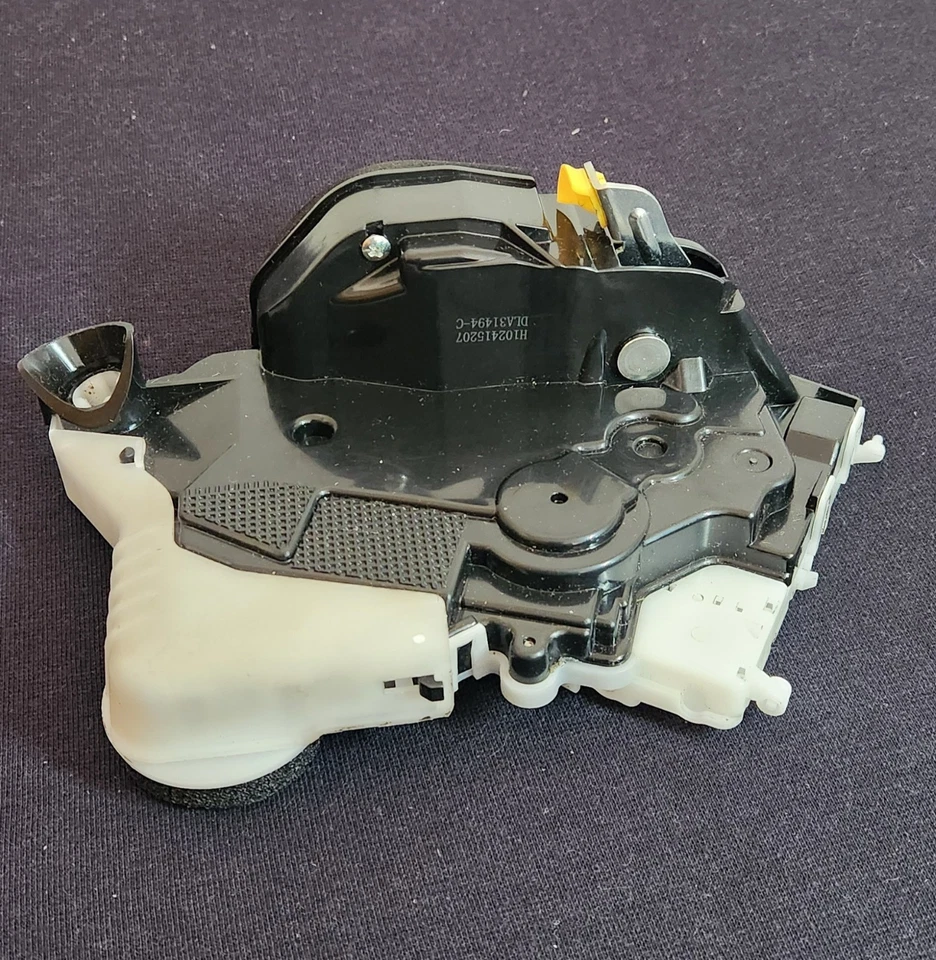 Conjunto de cerradura de puerta original Toyota 69040-47060 Foto 3 de 4