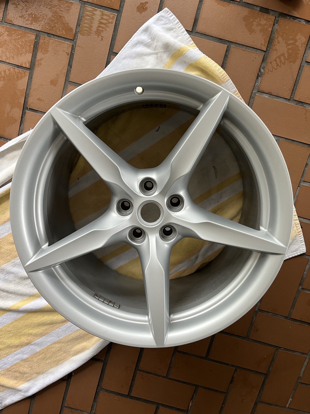 Ferrari 488 -  11Jx20 H2 rear Wheel Felge hinten Grigio Corsa 318890
