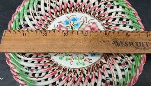 Vintage Spain Woven Lattice Decorative Red, Green Rose Pattern 7" Wide Plate - Picture 3 of 5
