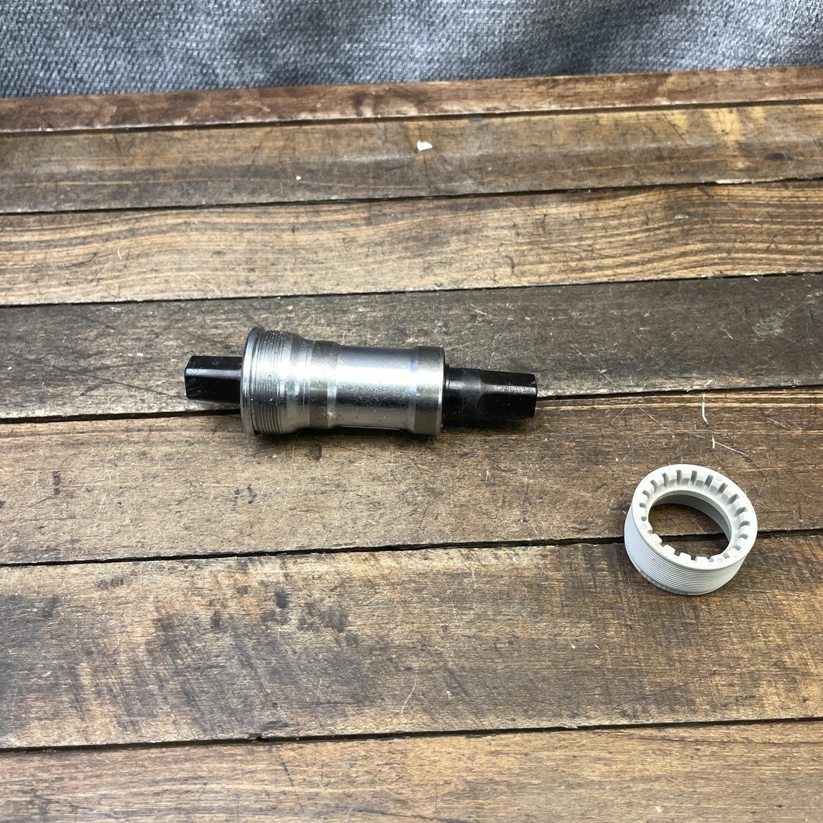 Shimano BB-UN54 ITALIAN Bottom Bracket 70mm ITA 118mm JIS Square