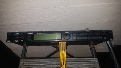 ALESIS QUADRAVERB 2 USA